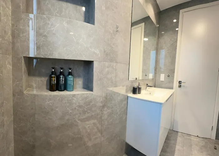 Lux Hub Spot-νear European Uni Engomi Apartamento *