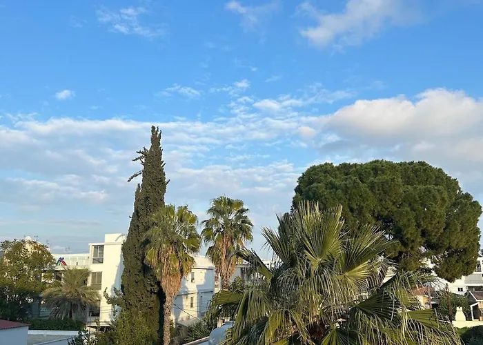 Apartamento Lux Hub Spot-νear European Uni Engomi *